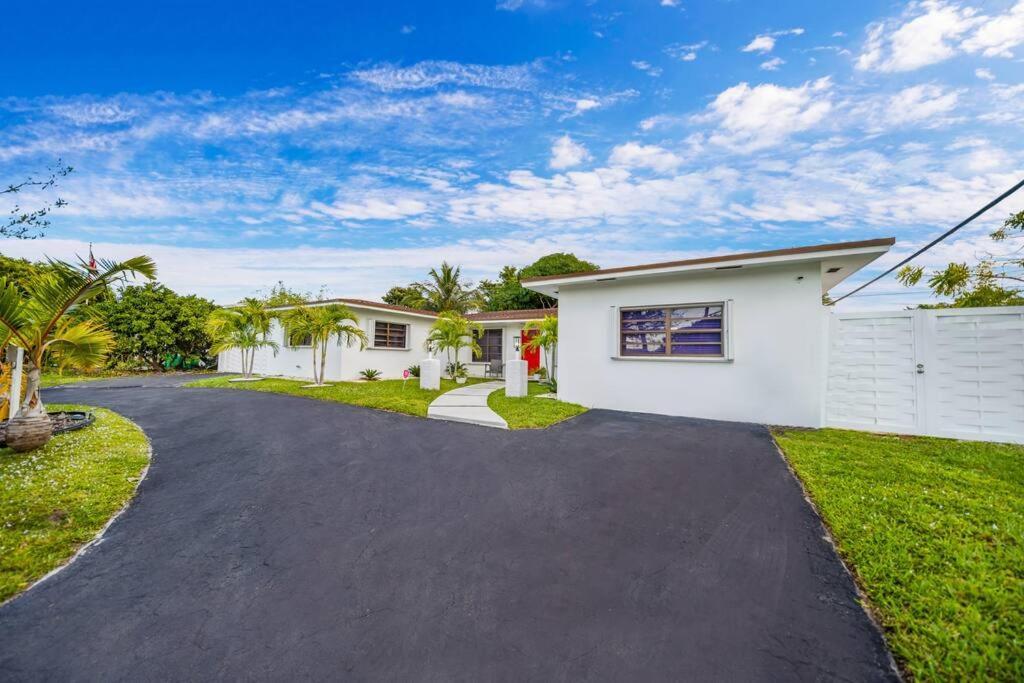 Luxurious Miami Vacation Home With Pool 5Br Suites Cutler Bay Exterior photo